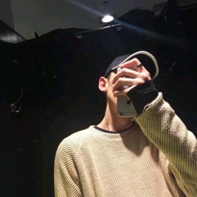 2019男生头像伤感帅气 我们都怕寂寞我们都想解脱