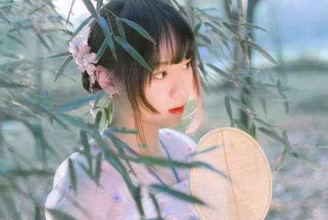 古风签名凄凉简短2018最新 东风吹醒英雄梦江东片刻不留人