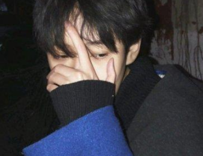 2019男生个性签名伤感好听 任凭风吹也无法忘记你的名字