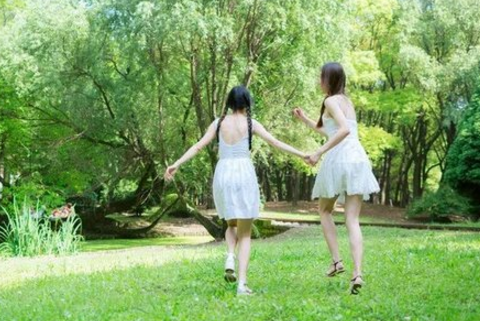 好闺蜜永不散的句子签名2018 关于友情深的唯美签名大全