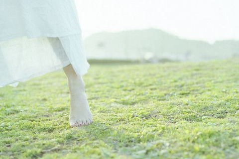 光棍节单身签名2018最新 一个人一张床一杯酒孤独到天明