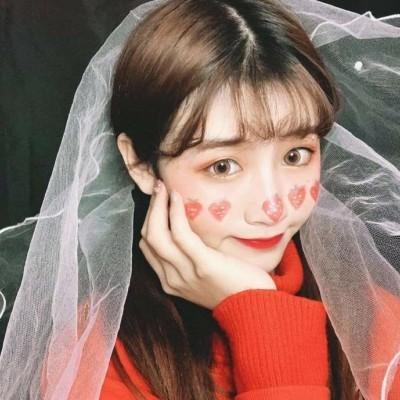 2019猪年最流行的女生头像唯美好看 被爱碾过算不上太痛