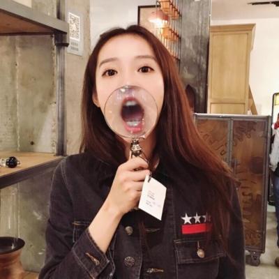 qq可爱搞怪女生头像2018精选 心情不好的时候感觉全世界都完了
