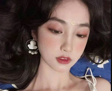 文艺微信名女三个字大全纯文字 简单独特的女生网名三个字2019